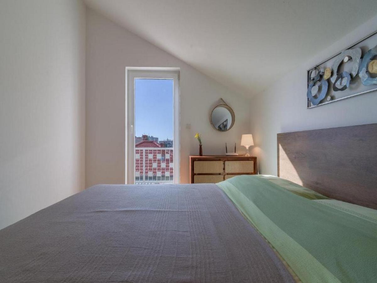 Apartmani Lucia Biograd Біоград-на-Мору Екстер'єр фото