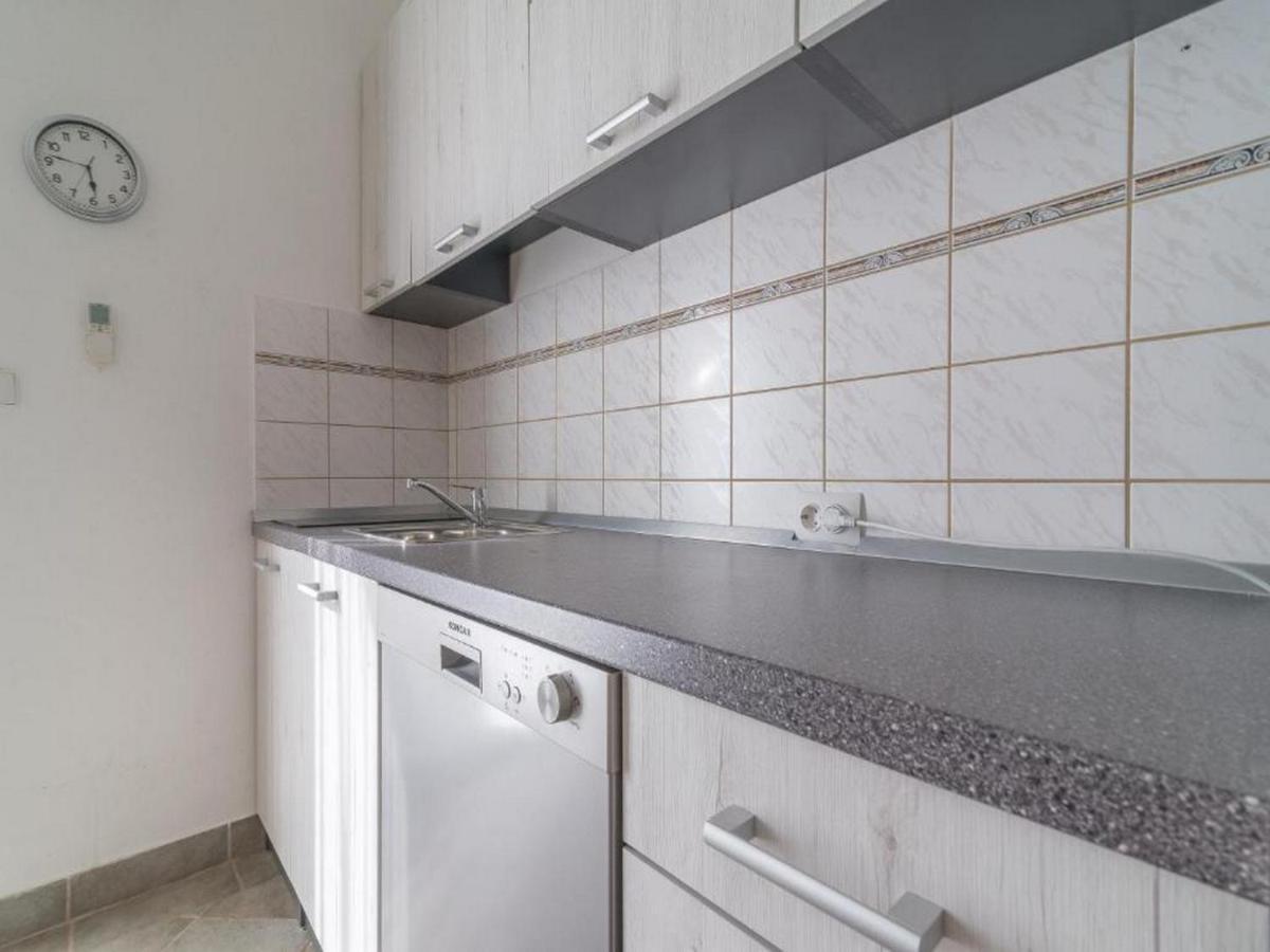 Apartmani Lucia Biograd Біоград-на-Мору Екстер'єр фото